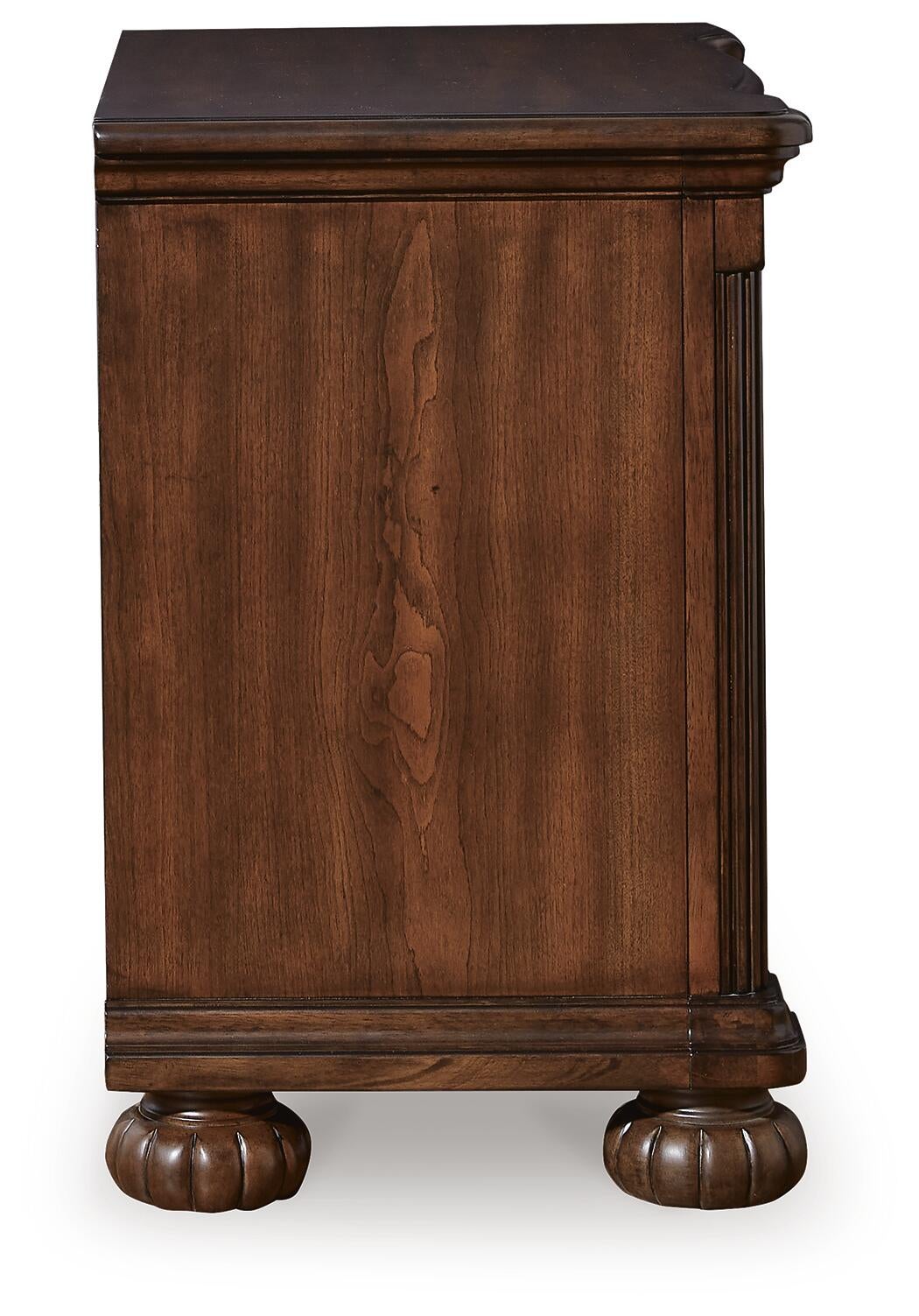Lavinton King Poster Bed, Dresser, Mirror, Chest and Nightstand