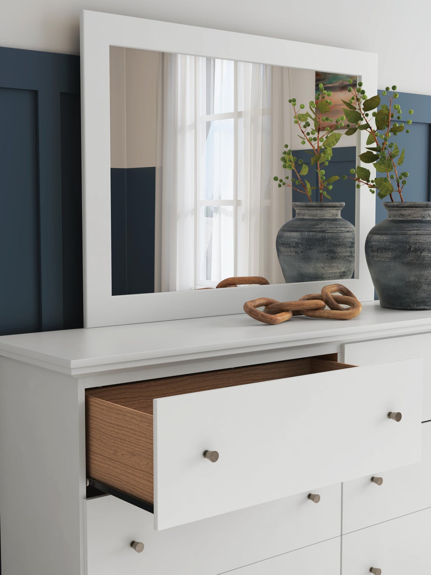 Bostwick Shoals Full Panel Bed, Dresser, Mirror and Nightstand