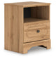Galletyn Full Panel Bed with Mirrored Dresser and Nightstand