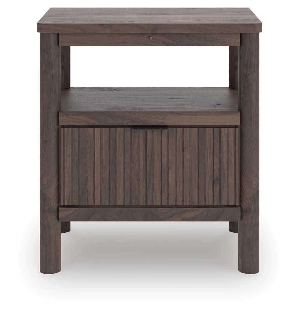 Cadmori Queen Panel Platform Bed, Dresser, Mirror, Chest and Nightstand